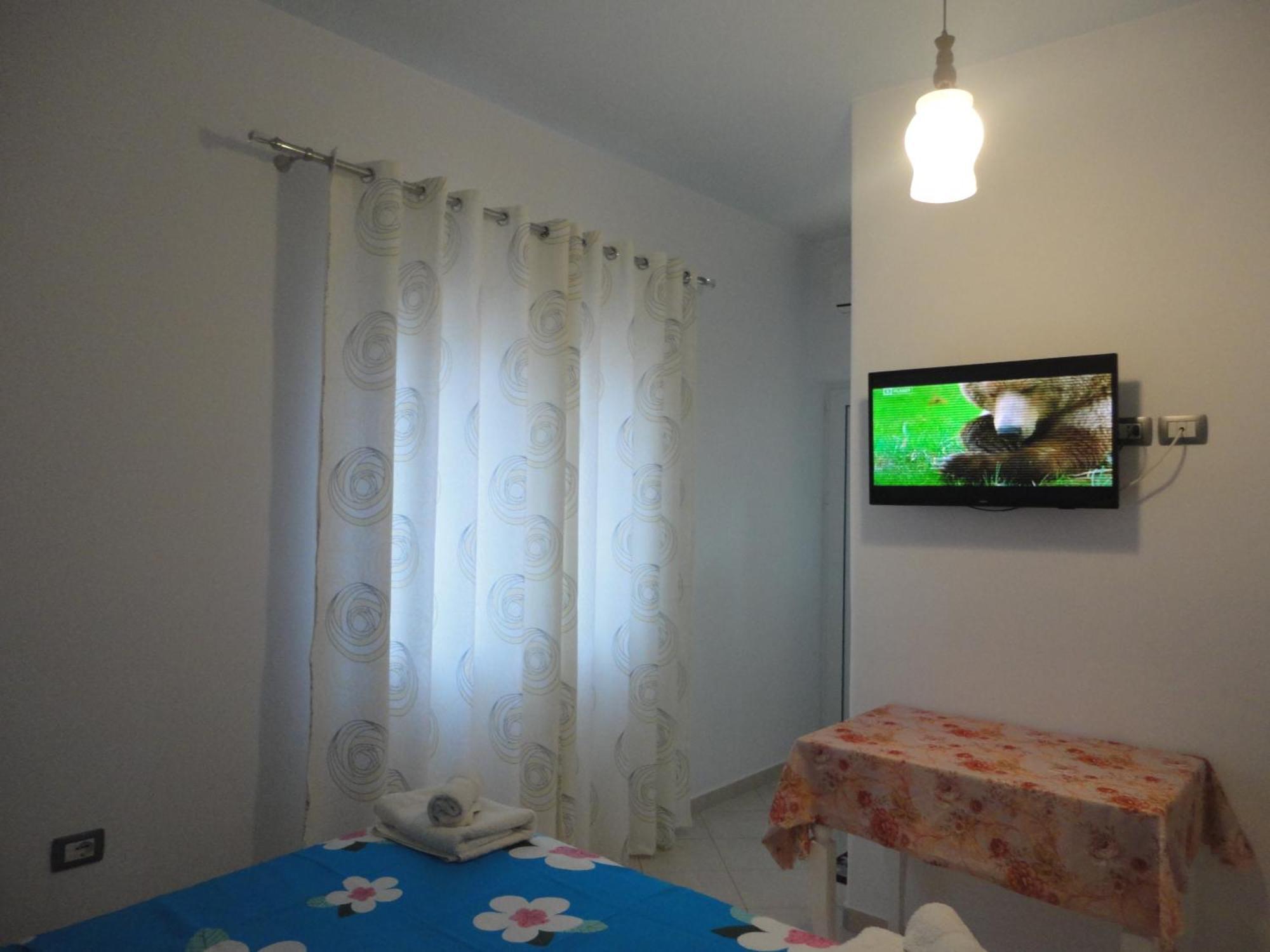 Oruci Apartments Ksamil Buitenkant foto