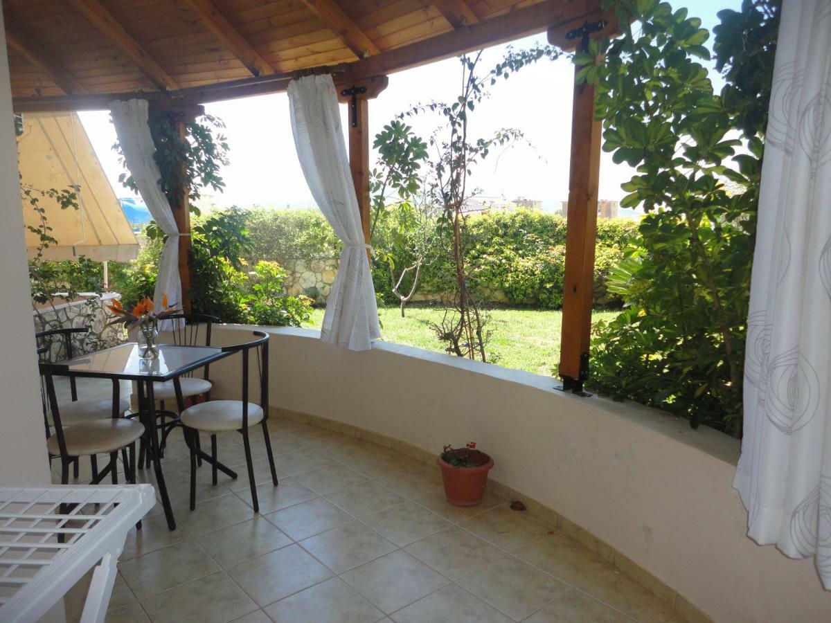 Oruci Apartments Ksamil Buitenkant foto
